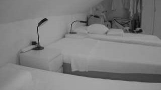 voyeurcam-julmodels-bed-4