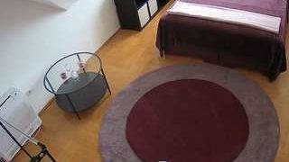 voyeurcam-julmodels-whitebed-1