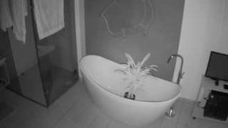 voyeurcam-casa-salsa-bathroom-5