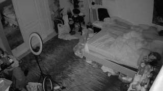 voyeurcam-hornyhostel-02