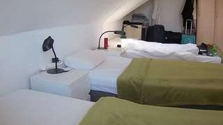 voyeurcam-julmodels-bed-4