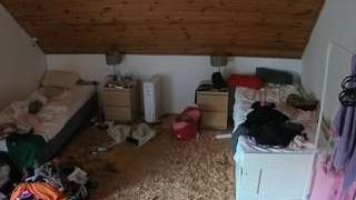 voyeurcam-julmodels-whitebed-3