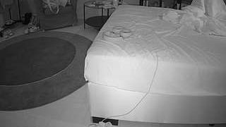 voyeurcam-julmodels-whitebed-6