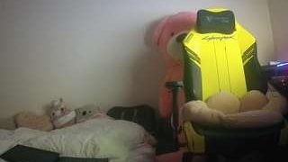voyeurcam-sexy-little-ana-01
