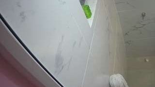 voyeurcam-casa-salsa-bathroom-13