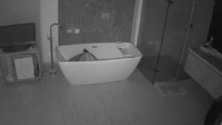 voyeurcam-casa-salsa-bathroom-4