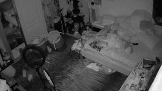 voyeurcam-hornyhostel-02