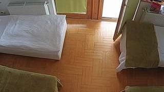 voyeurcam-julmodels-bed-7