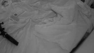 voyeurcam-julmodels-whitebed-4