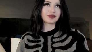 adeelinee