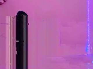brunnette-hot