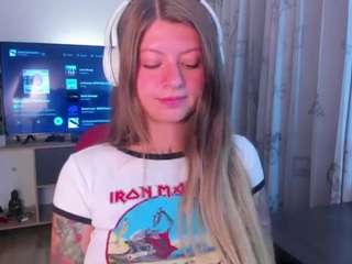 emmaa-hostt