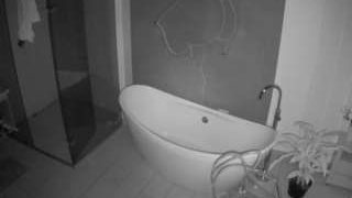 voyeurcam-casa-salsa-bathroom-5
