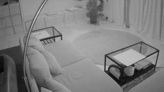 voyeurcam-julmodels-living-4