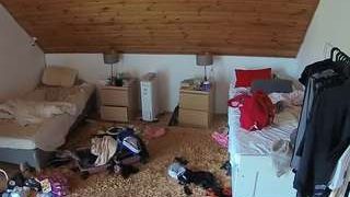 voyeurcam-julmodels-whitebed-3