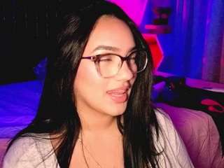 xvarelylegalx