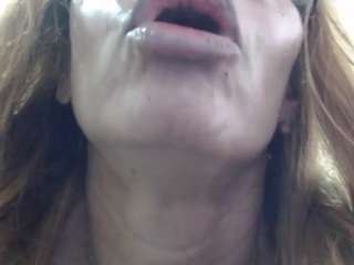 bustyxmilf