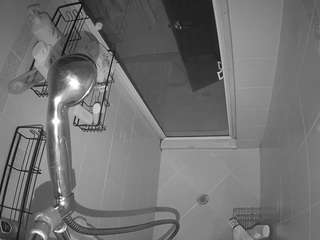 voyeurcam-baileybase-shower