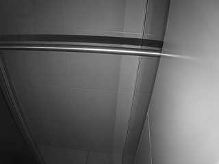 voyeurcam-casa-salsa-bathroom-9