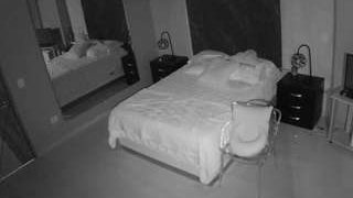 voyeurcam-casa-salsa-bedroom-4