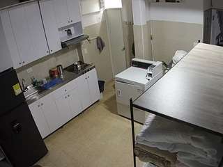 voyeurcam-jb-kitchen-1