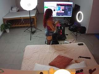 voyeurcam-jb-office-2