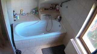 voyeurcam-julmodels-bath-2nd-1