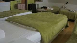 voyeurcam-julmodels-bed-2
