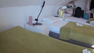 voyeurcam-julmodels-bed-4
