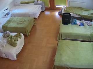 voyeurcam-julmodels-bed-6