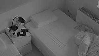voyeurcam-julmodels-bed-7