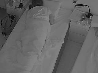 voyeurcam-julmodels-bed-7