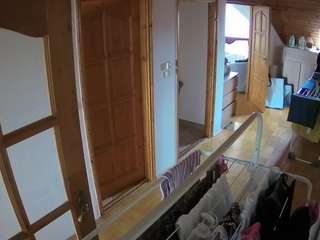 voyeurcam-julmodels-hall-2nd