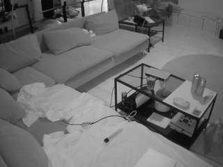 voyeurcam-julmodels-living-3
