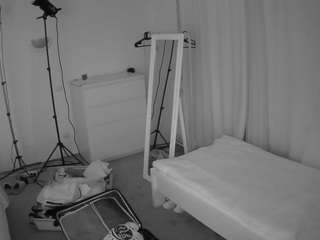 voyeurcam-julmodels-reallife-3
