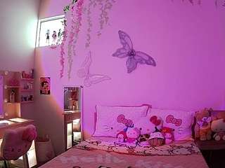 voyeurcam-lolavalentine23