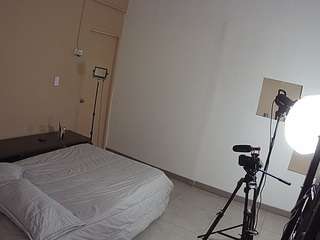 voyeurcam-jb-room-2