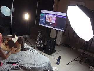 voyeurcam-jb-room-9