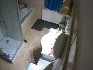 voyeurcam-julmodels-bath-2nd-2