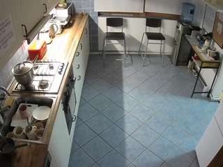 voyeurcam-julmodels-kitchen-2