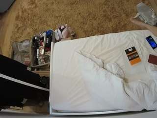 voyeurcam-julmodels-whitebed-5